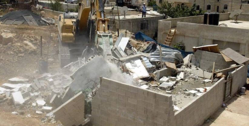 إخطار جديد لهدم منزل عائلة أبو الرب بقباطية