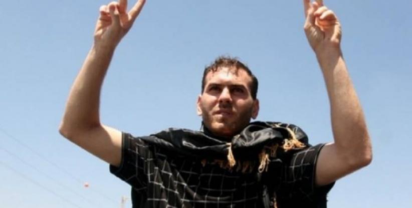 لأسير المضرب 'ذياب' يمتنع عن الماء والخطر يهدد حياته