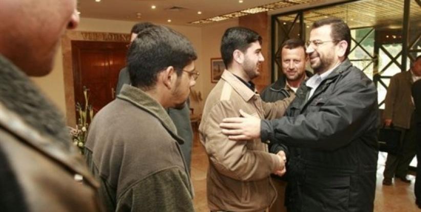 وفد حماس يصل طهران لبحث العلاقات الثنائية