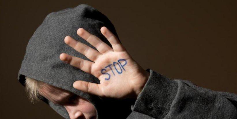 صوّرت اغتصابها لصبي في الـ11 من عمره لأكثر من عامين...وباعت الفيديو!