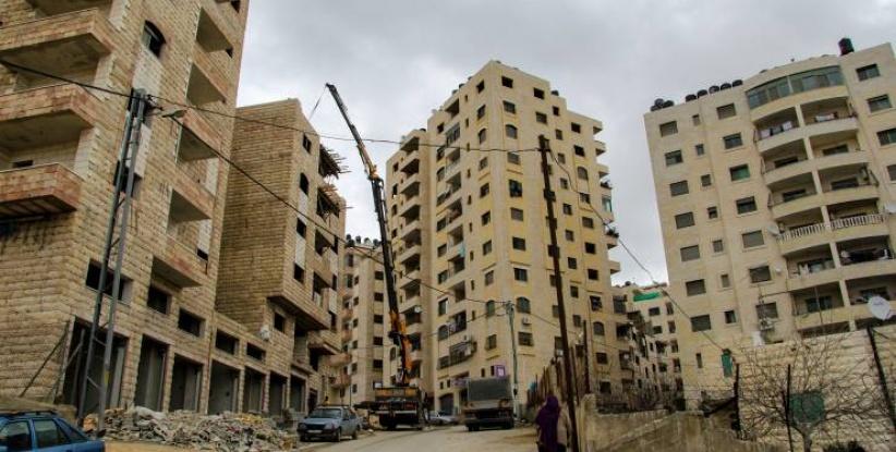 بلدية الاحتلال بالقدس تنوي هدم 138 شقة في كفر عقب