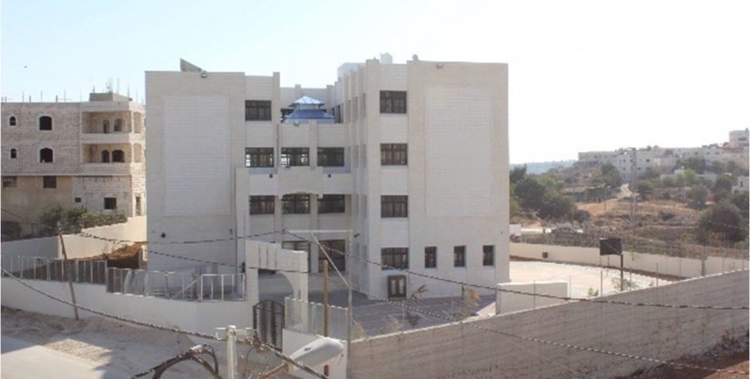 التربية تتسلّم مبنى مدرسة ذكور قفيشة الأساسية الجديد في الخليل