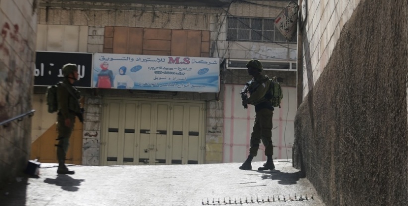 الاحتلال يغلق وسط الخليل تمهيدا لاقتحامات المستوطنين