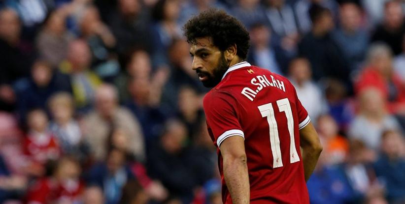 عملاق إسباني يسعى لضم محمد صلاح في يناير