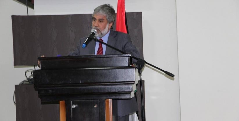 خليفة يتسلم مقر وزارة الاعلام في قطاع غزة