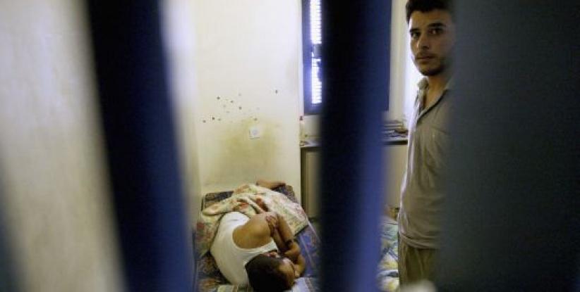 هيئة الأسرى: سجانو 