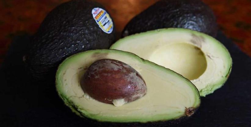 أطعمة شائعة تحمي الدماغ وتقوي الذاكرة