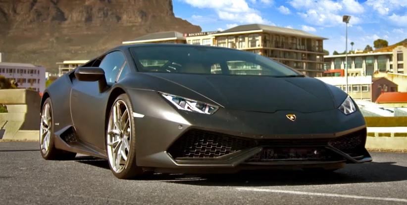 بالصور: “لامبورجيني” تكشف النقاب عن سيارة كهربائية خارقة تصلح هيكلها الخارجي ذاتيًا