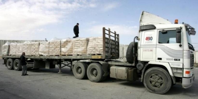 نفي دخول شاحنات تحمل الخمور أو الحشيش إلى غزة