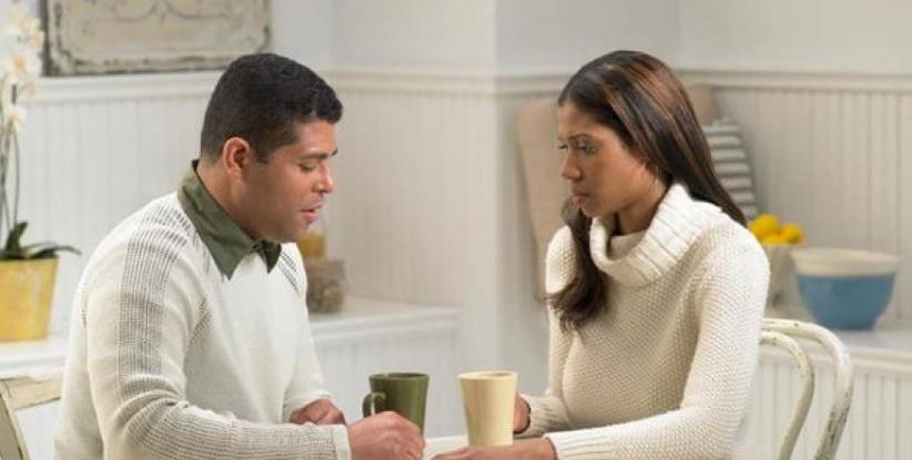 علمياً.. هذه أفضل طريقة لنقل خبر سيئ إلى الآخرين