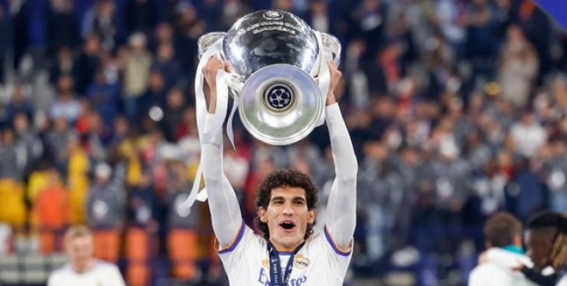 ريال مدريد يعلن رسمياً رحيل مدافعه