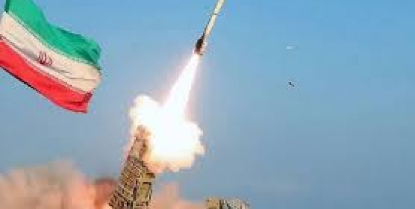 إيران تُهدد بزرع ألغام ووقف الملاحة في الخليج بحال استهداف جزرها أو سواحلها