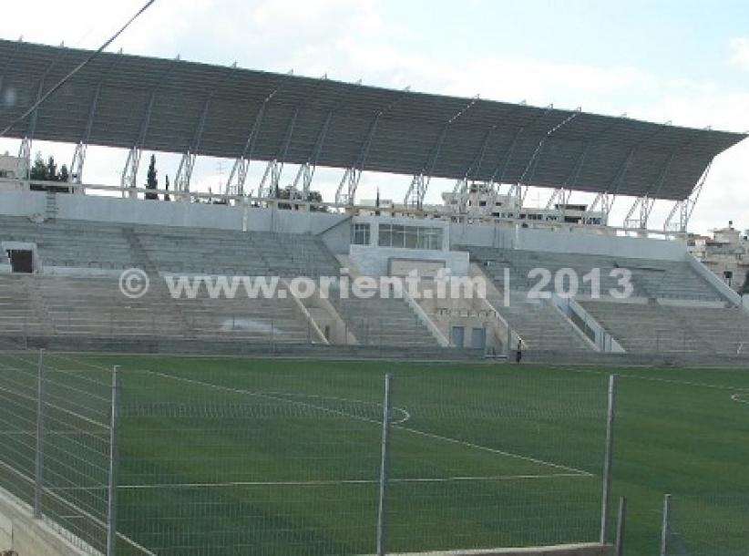 الاحتلال يمطر ملعب الخضر بقنابل الغاز