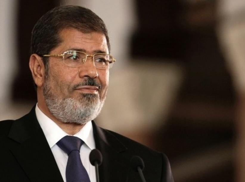 حبس مرسى 15 يوما بتهمه التخابر مع حماس واقتحام السجون
