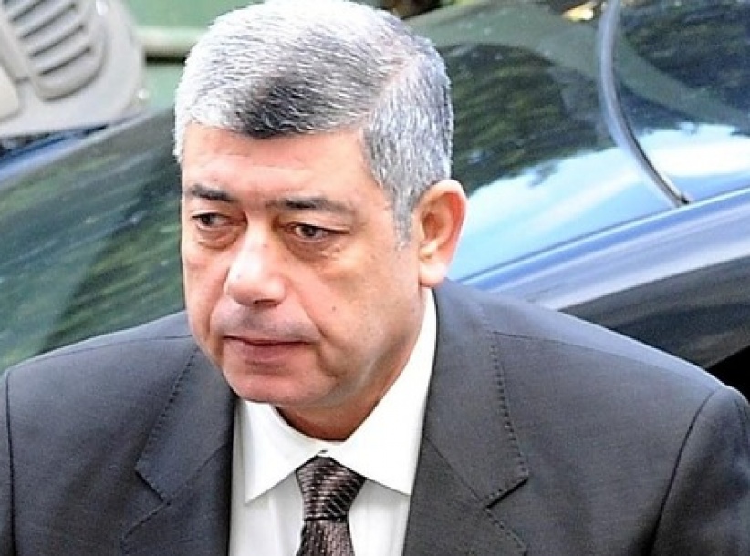 نجاة وزير الداخلية المصري من محاولة اغتيال بسيارة مفخخة