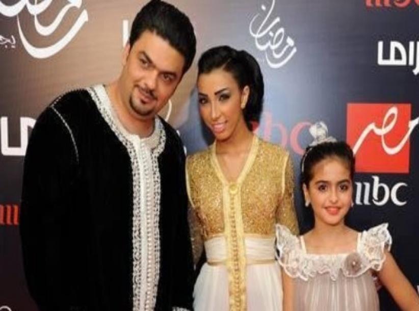 دنيا بطمة تتزوج محمد الترك وتختلف مع ابنته وتهاجم سلمى رشيد