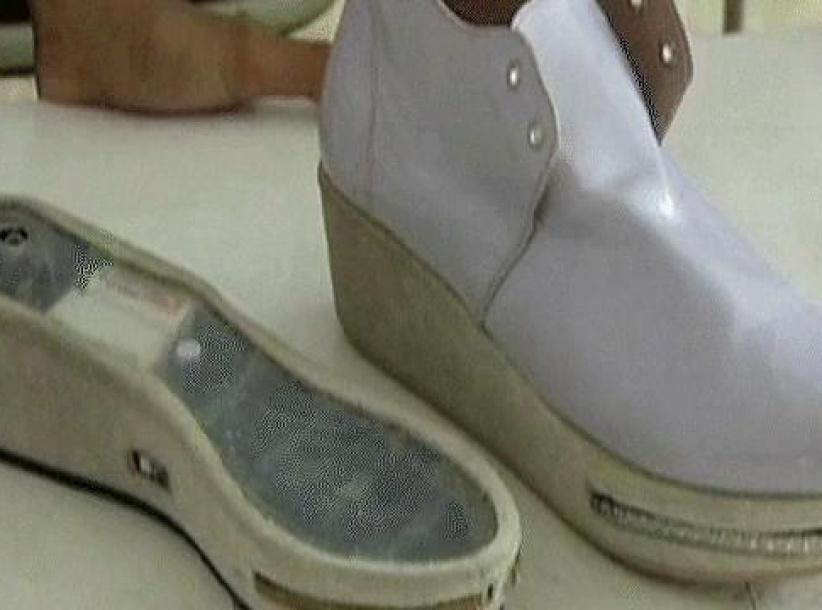 بالفيديو : جائزة ذهبية لطفل اندونيسي يخترع 