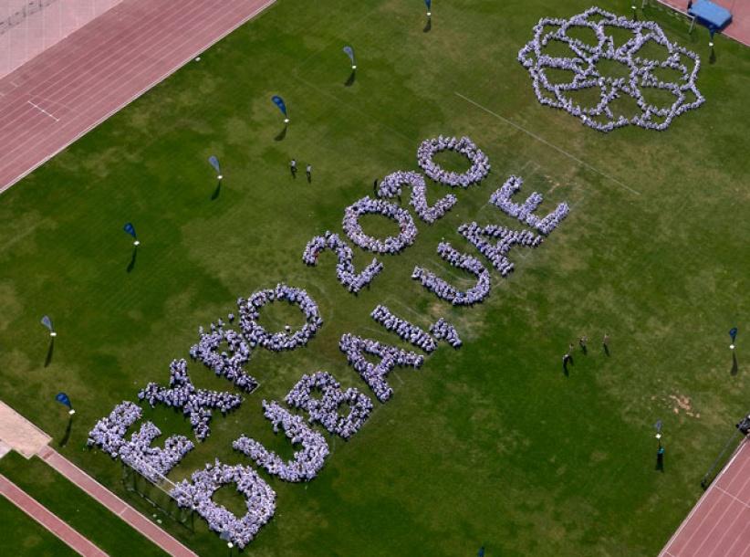 دبي تحتضن المستقبل وتفوز بتنظيم 