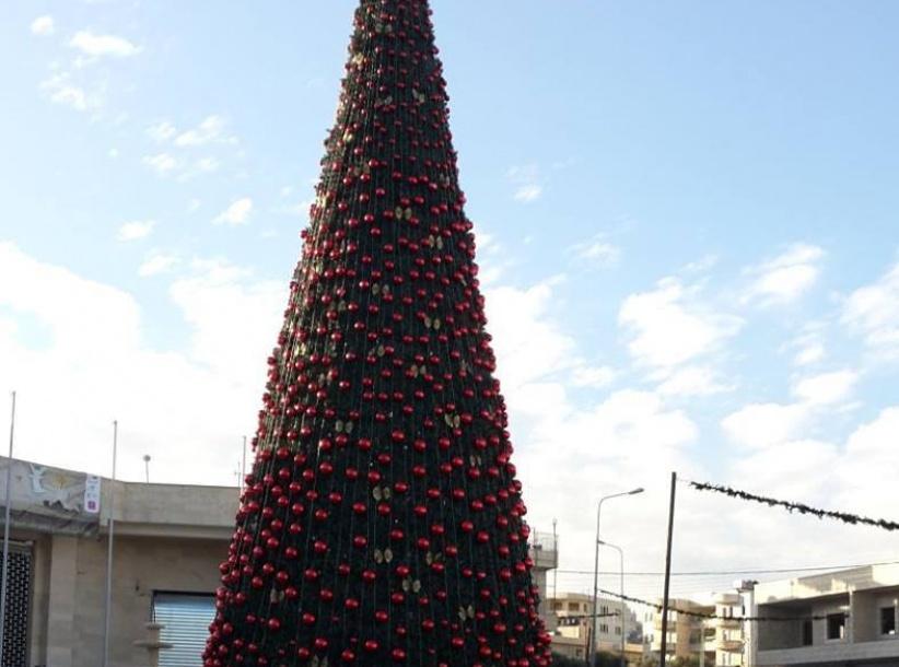 برنامج انارة شجرة الميلاد في بيت ساحور 