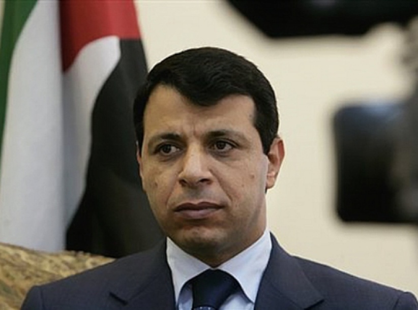 نتنياهو يبحث عن خليفة لعباس ويرسل مبعوثه للقاء دحلان