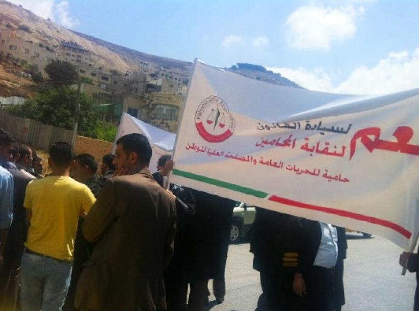 المحامون يعلقون العمل غداً في كافة محاكم الوطن