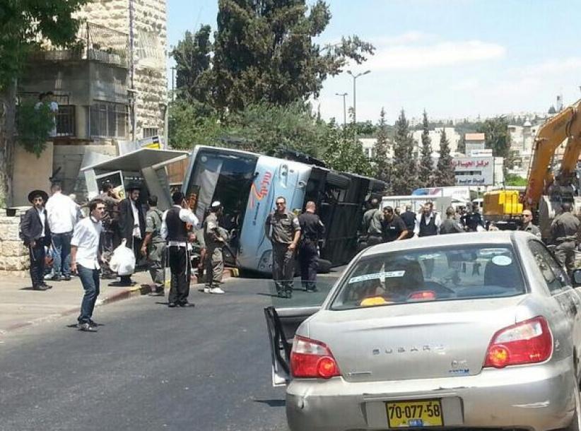 بالصور : استشهاد فلسطيني في القدس بدعوى تنفيذ عملية بجرافة