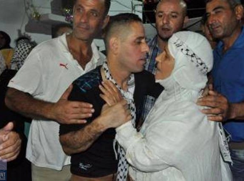 الأسير خطاطبة يتنفس الحرية بعد عشرين عاماً