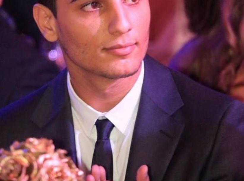 بالصور : محمد عساف أفضل مطرب شاب للعام 2014