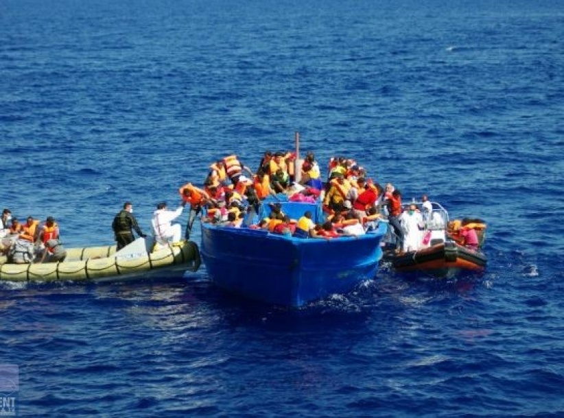 انقاذ سفينة مهاجرين فلسطينيين وسوريين امام السواحل القبرصية