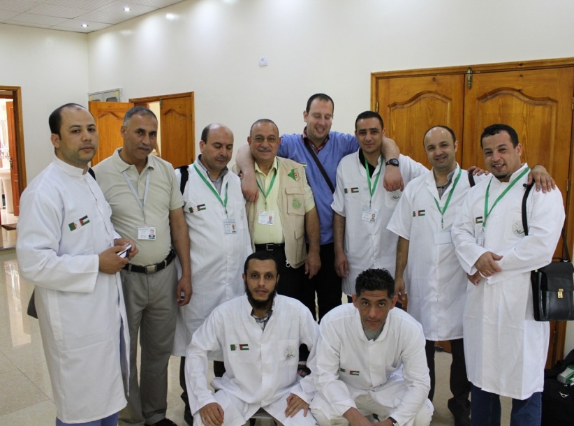 وفد طبي جزائري يصل غزة لعلاج مصابي العدوان