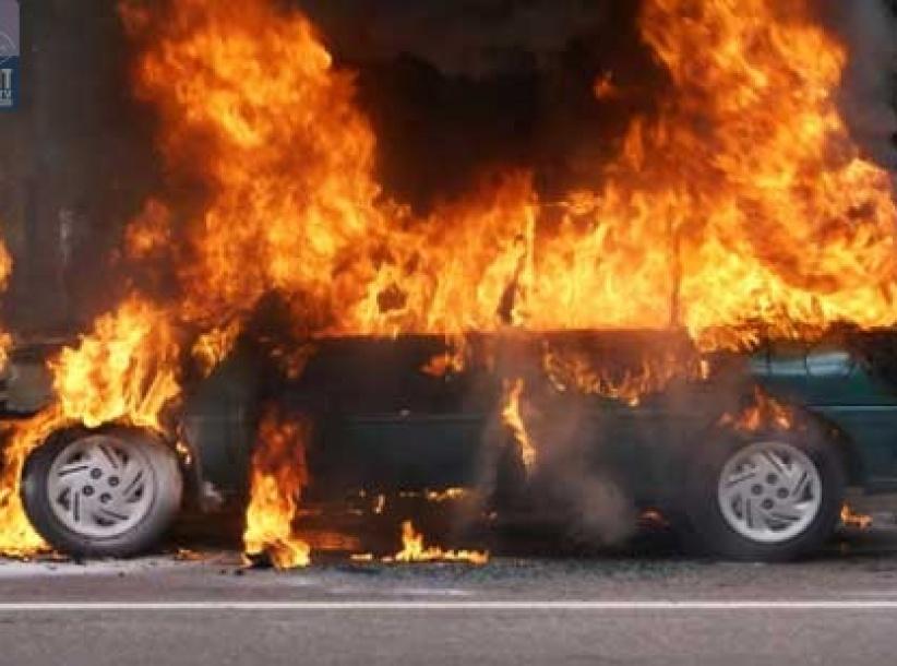 سيارة رئيس بلدية الزبابدة تشتعل والفاعل لاذ بالفرار