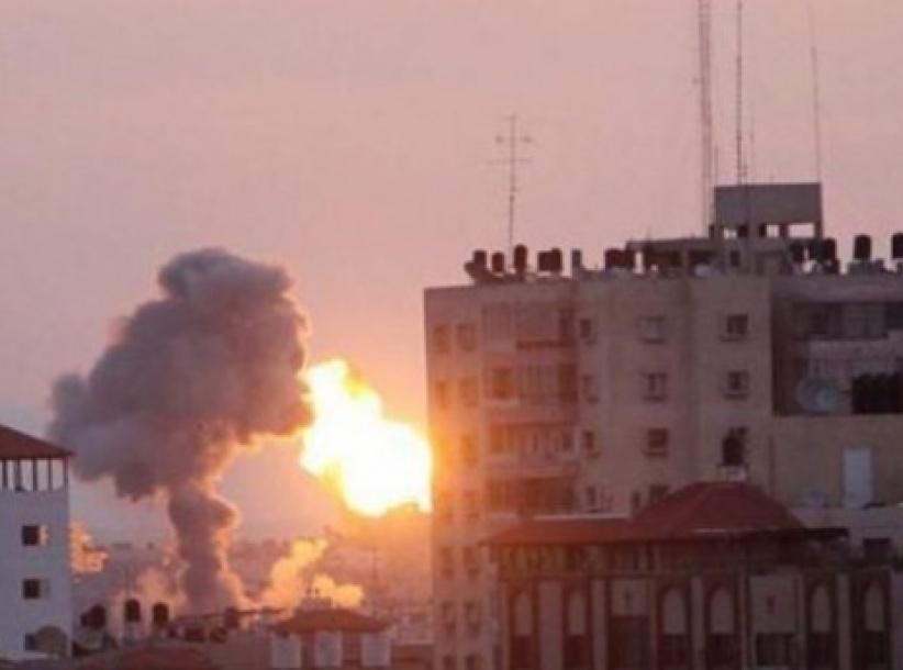 غارات إسرائيلية على عدة أهداف في غزة