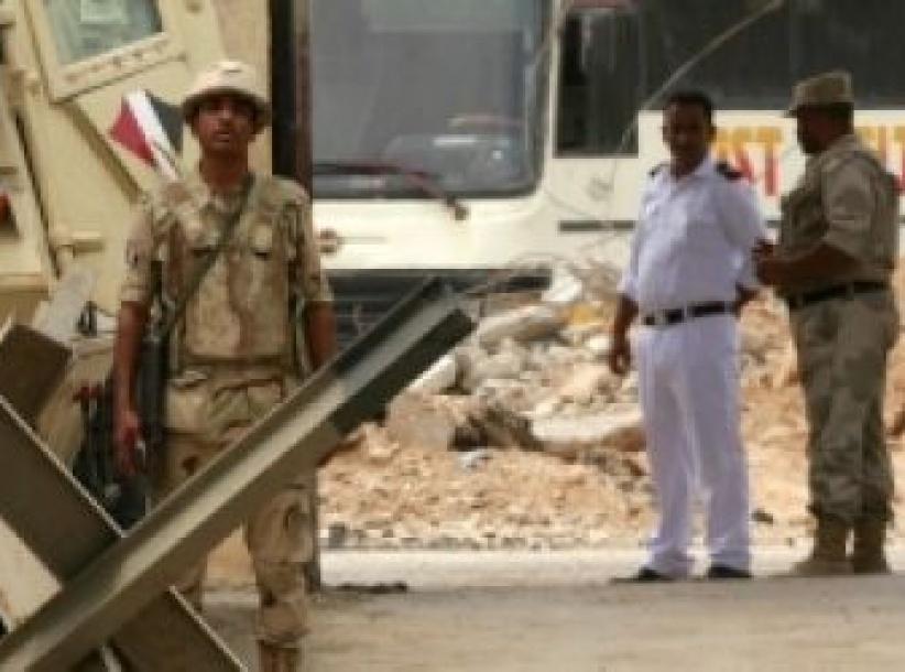 مستوطنون يجرفون أراضٍ غرب سلفيت