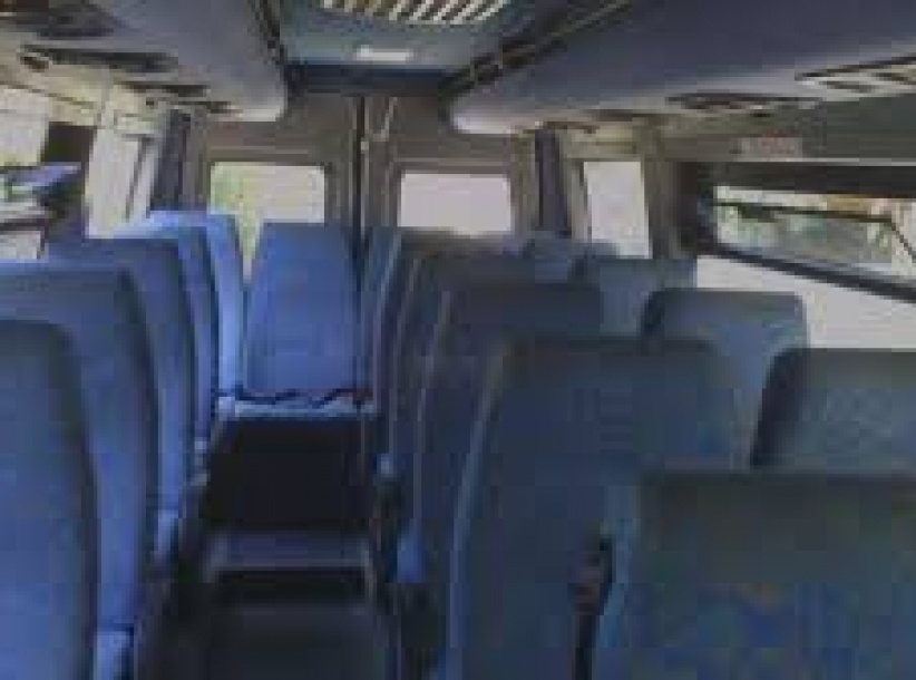 مستوطنون يعتدون على سائق حافلة في القدس