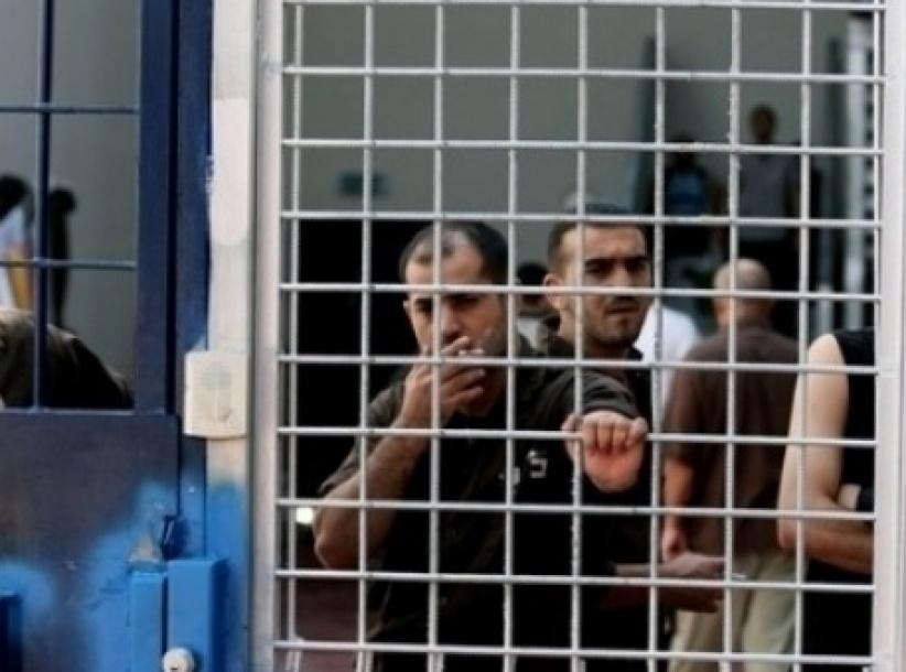 الاحتلال يمدد توقيف 12 مقدسيًا ويفرج عن 5 آخرين