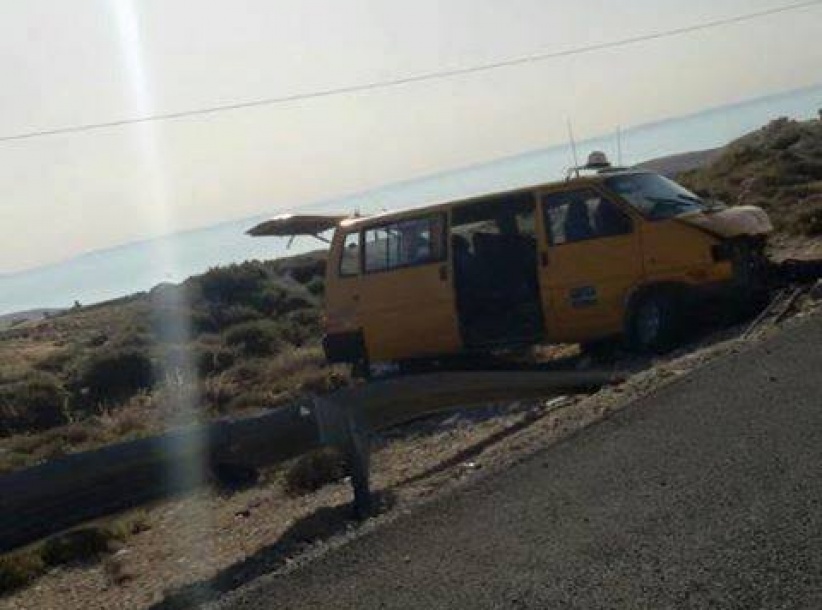 اصابة 11 شخص في حادث تصادم بين مركبتين فلسطينية واستيطانية شرق رام الله