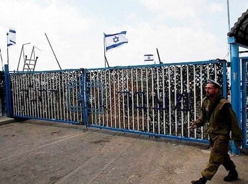 مصلحة سجون الاحتلال تفرض حظرًا على أسرى 