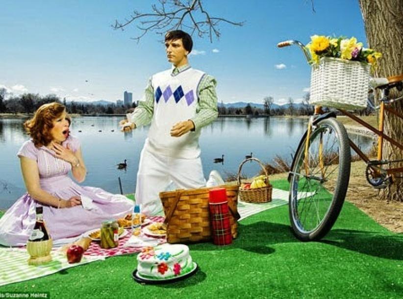 تتزوج من دمية لتتخلص من عنوستها