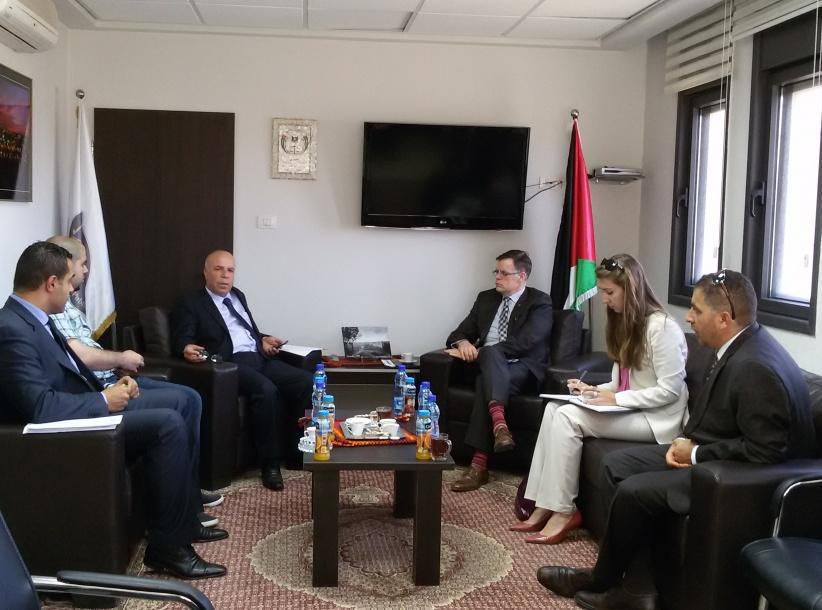النائب العام لدولة فلسطين يجتمع مع السيد شون بويد مدير عام برنامج المساعدات في الضفة الغربية وقطاع غزة بوزارة الخارجية الكندية