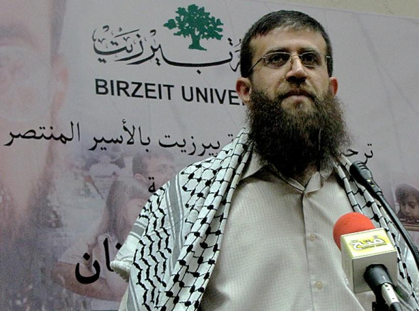 الأسير عدنان في يومه 42 من الإضراب: كلما زادوا تنكيلا ازددت صلابة