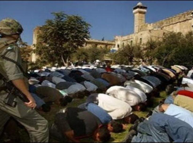 عيسى: السماح لليهود والأجانب بالدخول الى الأقصى وقبة الصخرة سيعيد شرارة الانتفاضة الثانية