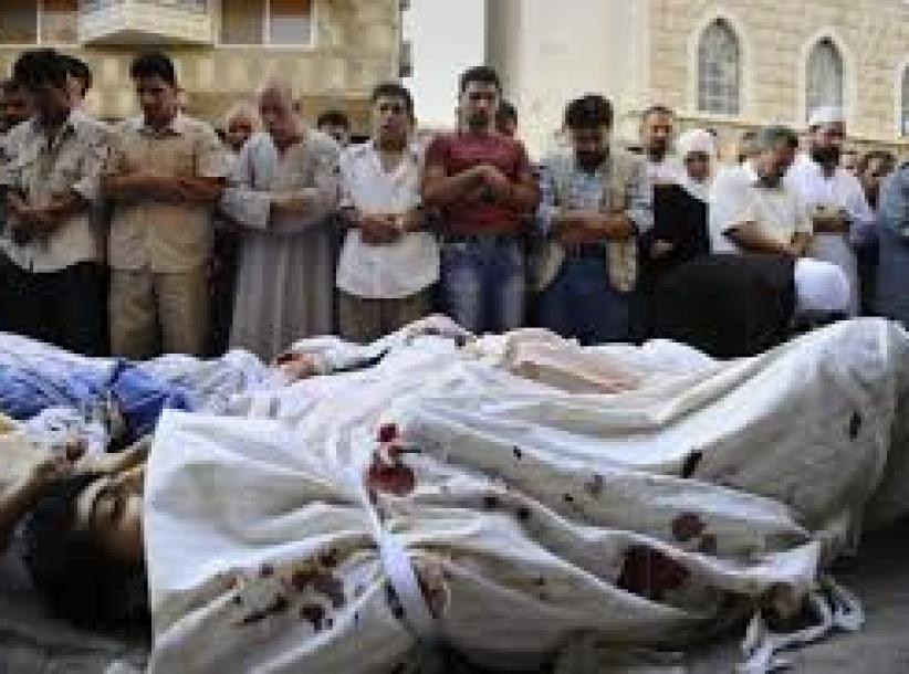 شهيد باليرموك وقصف عدة مخيمات فلسطينية بسورية