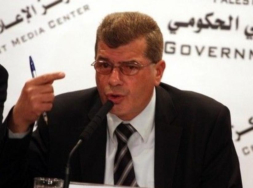 قراقع: قضية الاسرى مطروحة في البلاغ الذي سيقدم للجنائية الدولية