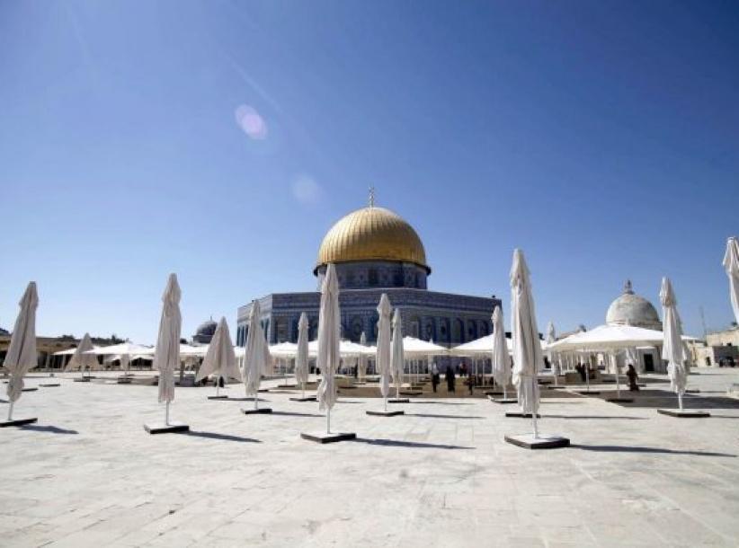 مبادرة نسائية لتنظيف ساحات المسجد الأقصى