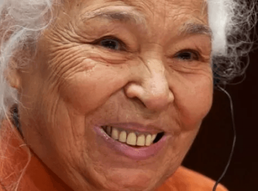 السعداوي تطالب الرجال بلبس الحجاب لأن النساء ينظرن لهم بشهوة