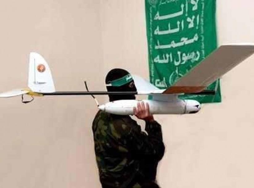 هآرتس تكشف تفاصيل طائرة حماس بدون طيار التي سقطت الخميس قرب غزة وتقول ان الجيش سيطر عليها تقنيا