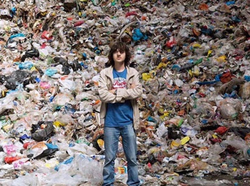 صور: شاب ياباني يفاجئ العالم بابتكار يجعل المحيط يُنظف نفسه