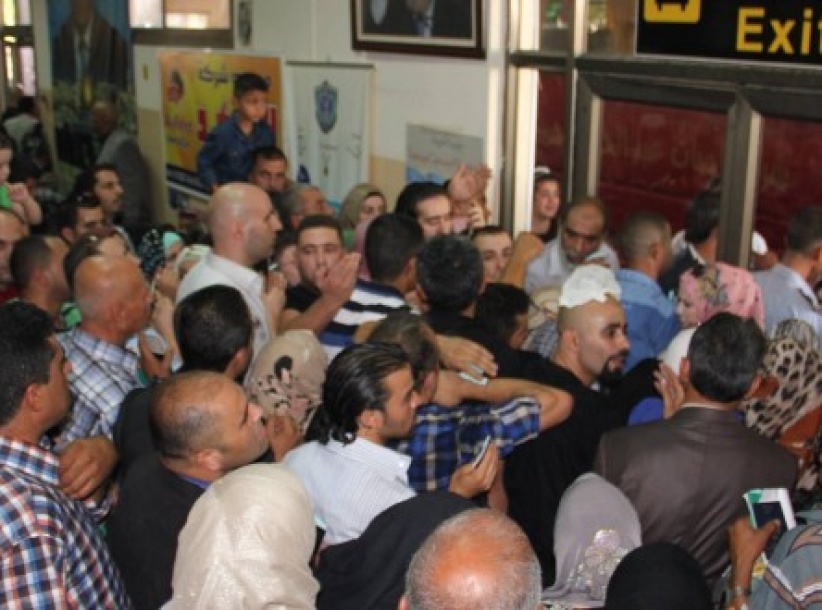 ازمة خانقة على معبر الكرامة