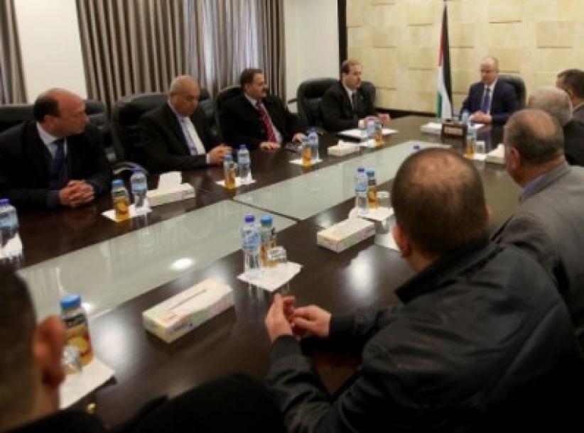 الشخصيات المستقلة ترفض تعديل الحكومة واستثناء غزة