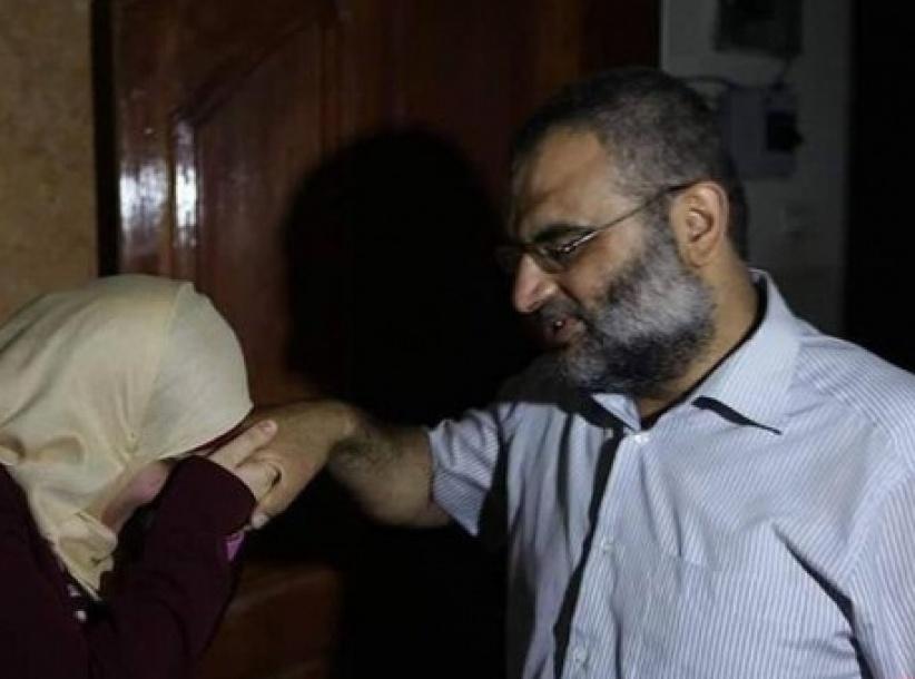 وصلتها النتائج الاولية عكسية .. دعاء الكحلوت تحصد المرتبة الاولى فى الفرع العلمى بقطاع غزة